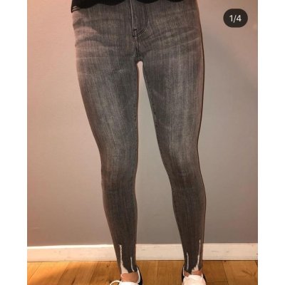 Queen Hearts skinny fray hem